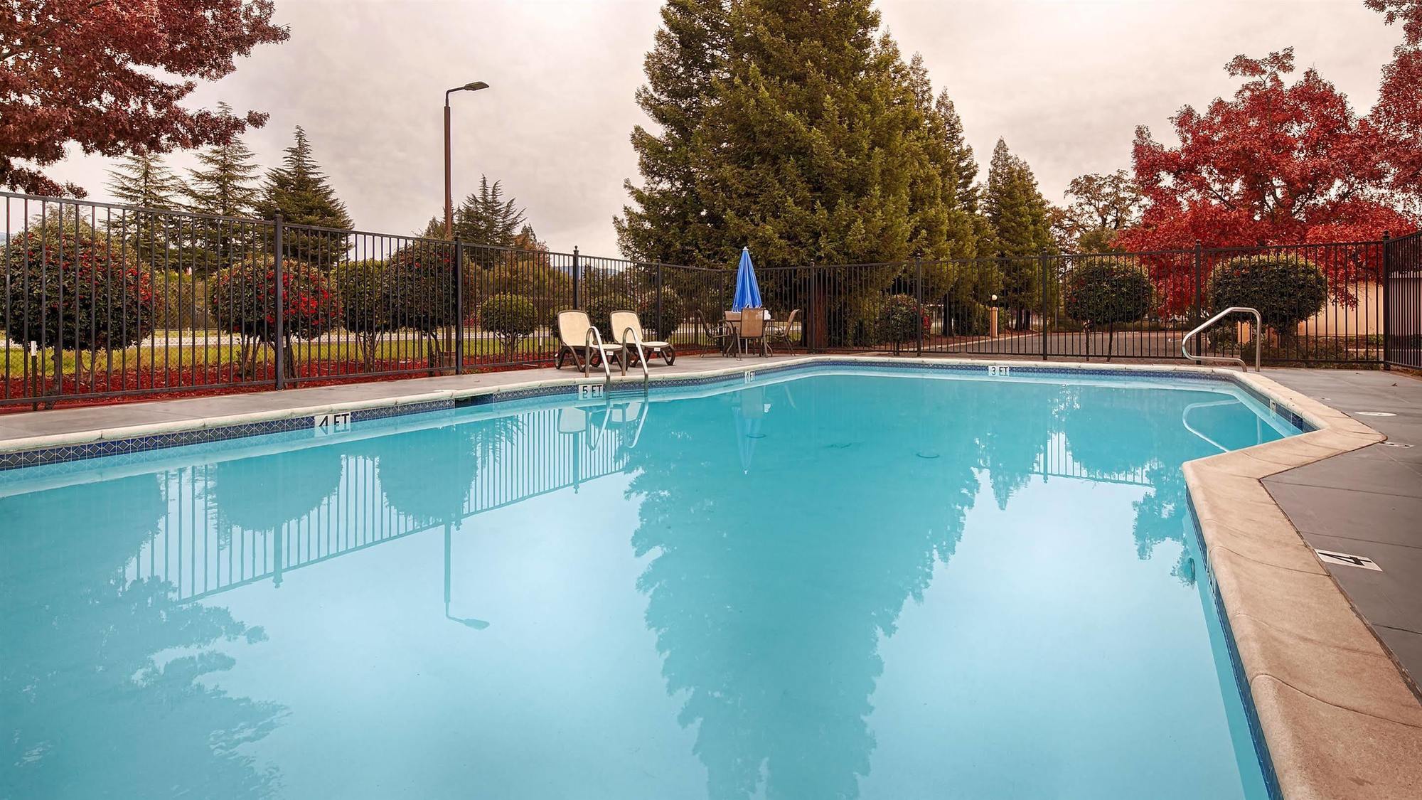 Best Western Orchard Inn Ukiah Esterno foto